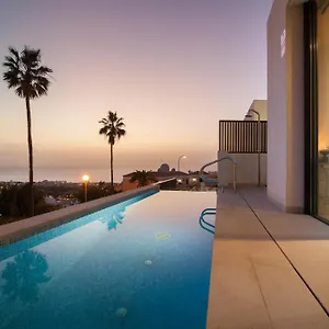 200m² New D With Private, Heated Pool And Amazing Ocean View. Villa Costa Adeje (Tenerife)